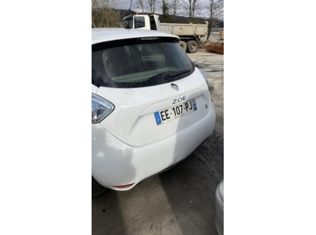 Vehicule-RENAULT-ZOE-1-2016-5296769f4b212660f528d13fede7c5393605109b9381cb189d57e3616616e50d_mtn.jpg