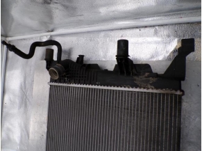 109487743-24ac171a-4479-4ce9-88d9-da23d5aaa88d-Piece-Radiateur-eau-RENAULT-MEGANE-3-2c6ccabdca75be03ba0e5e307063f7bc5a850448e562939743ace84c8343143e_m.JPG 2