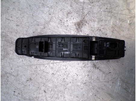 108821895-26421bc8-5d70-4f02-8f82-3b56d6c8cbc5-Piece-108821895-Interrupteur-de-leve-vitre-avant-gauche-RENAULT-MEGANE-3-Essence-dac6e166422441641aaf45e2990003540260bf30382278da97fb7594c5f39c1b_m.JPG