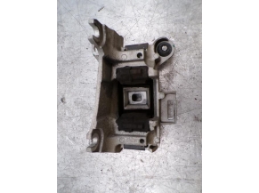 109496927-0f5b6cd5-1b59-4353-8a79-63e5d67a273a-Piece-Support-moteur-gauche-RENAULT-86b83ec0fc8bf708d42979d7a567051a2641a02e318503c6bdb36db1a366aec4_m.JPG