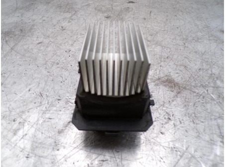 109497284-0dbee8fc-046e-4314-b667-193beb0067a6-Piece-Resistance-chauffage-RENAULT-3a51dde9139ca9e1da24434b81cd501d97191eea03e2c92c23308b5ecead7d28_m.JPG