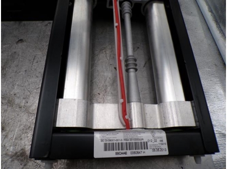 109497489-8e184f69-0264-48a7-bb2d-ebda21a0afff-Piece-Air-bag-arriere-RENAULT-737ebd667ecfff574eafb1045cd7f43d15a8a62cb451b8f065dd3522b5f80785_m.JPG