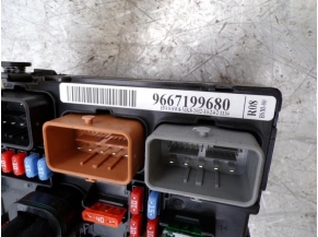 109253427-7a4c0a97-591b-4b81-b326-5b754567d63a-Piece-109253427-Boitier-servitude-moteur-CITROEN-DS3-PHASE-1-16-HDI-8V-TURBO-d1c3aaa538b06195e9ab65cc3dc5a2f45705dc22b0ff7d2aad517f6a2792d4de_m.JPG 2