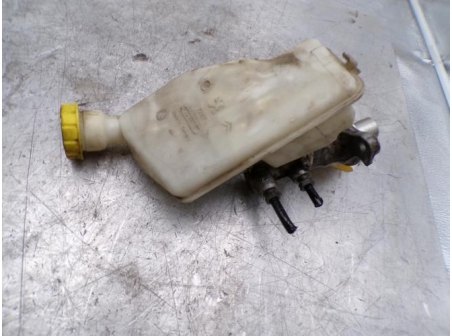 109253432-eb34d211-b6a8-43ae-9b76-e27dec61da73-Piece-109253432-Maitre-cylindre-00004601R9-CITROEN-DS3-PHASE-1-16-HDI-8V-TURBO-c1abc7dca97fc5cdecc8431984146e5b31a588a121e1d7323f2b0bb538d11763_m.JPG
