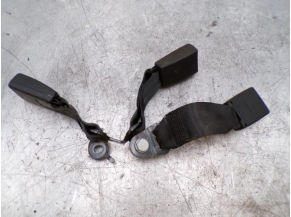 109553099-c153586e-d1d0-4a19-a896-5022d30bc0d4-Piece-Attache-ceinture-arriere-centrale-CITROEN-69eb04a135bc3021f723133d0d987761c83cddd2dbd9149301d519961d3354ef_m.JPG