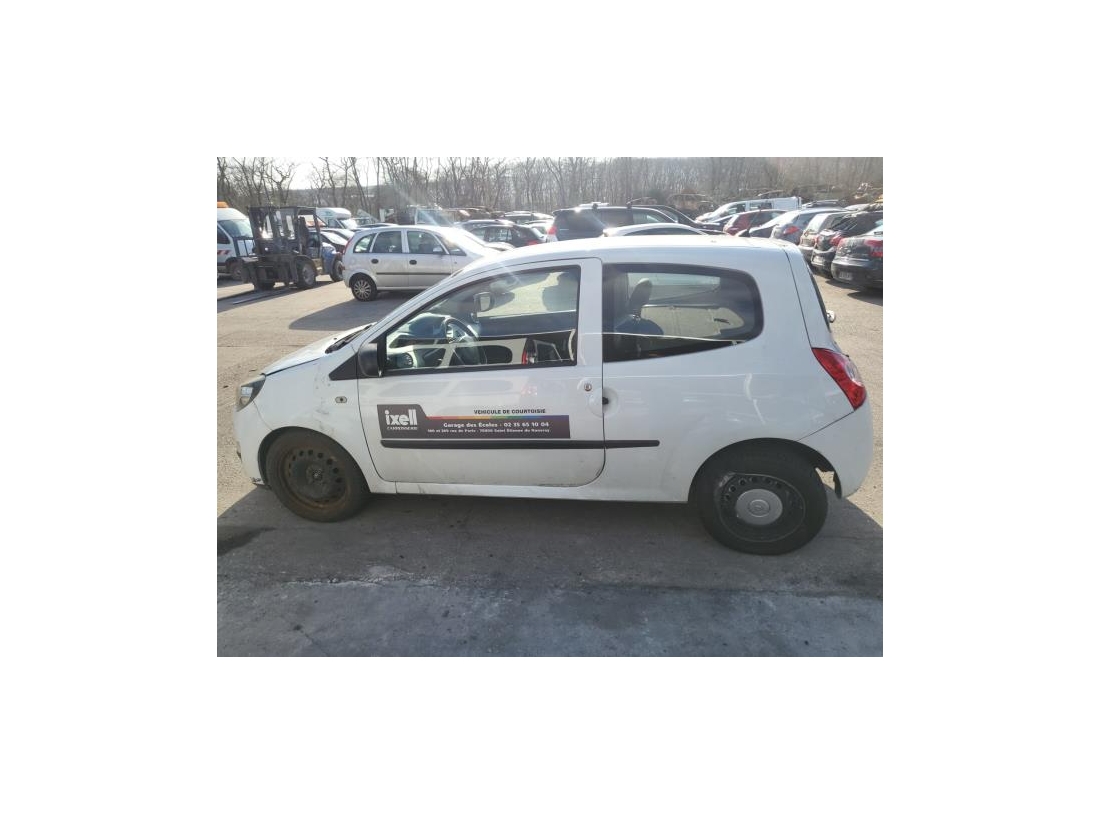 Vehicule-RENAULT-TWINGO%202%20PHASE%202-2013-c80dbb25303656f34b059e433d97af01e903cc33f9f3091d5c51150800e94c83_m.jpg Vehicule-RENAULT-TWINGO%202%20PHASE%202-2013-c80dbb25303656f34b059e433d97af01e903cc33f9f3091d5c51150800e94c83_m.jpg