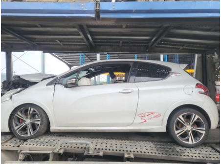 Vehicule-PEUGEOT-208%201%20PHASE%202-2016-0148cc342d8b7f5a02d98b4f4db47e64040a48f94177dd6a687c1176c00a8d5a_m.jpg