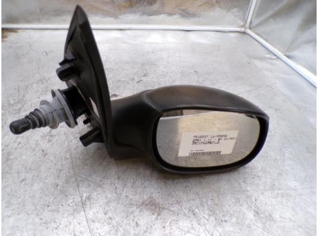 109249224-3b662174-d0a6-450b-a711-9c3559546a98-Piece-109249224-Retroviseur-droit-8154JC-PEUGEOT-206-11i-8V-7f57c3c929c40b6f66fc3dd99f5cd494c7b47fd00c4749c1e5176a5aa42e7468_m.JPG
