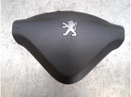 109249785-d8ac92df-4133-4c18-8248-84b0370b9995-Piece-109249785-Air-bag-conducteur-PEUGEOT-206-11i-8V-65e7797cf6e4d8c154c9e68a2c8aaa11e0e3a25634ce1c78d1699a2251cec0d8_m.JPG