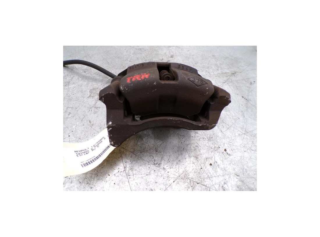 109583296-4bbe0a43-ab9f-4765-afac-199f2f0310b0-Piece-109583296-Etrier-avant-droit-7701207959-RENAULT-TWINGO-2-PHASE-2-12i-16V-cf2f18e51da17abde6f3e2e87e5900fc4560e59a537f47d0b073d7f7db834357_m.JPG 109583296-4bbe0a43-ab9f-4765-afac-199f2f0310b0-Piece-109583296-Etrier-avant-droit-7701207959-RENAULT-TWINGO-2-PHASE-2-12i-16V-cf2f18e51da17abde6f3e2e87e5900fc4560e59a537f47d0b073d7f7db834357_m.JPG
