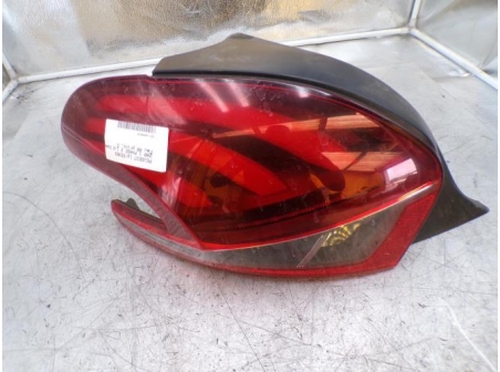 109586789-0b57118e-23ce-4c34-930a-78e01d693a14-Piece-109586789-Feu-arriere-principal-gauche-9825601280-PEUGEOT-208-1-PHASE-2-16-GTI-16V-TURBO-f2b6f9eaa34dca6018af4a86938cced5fea9c45401181f71b411d77c1a3fbcaa_m.JPG