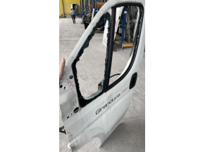 109690231-4f79b64a-2fb4-49e1-9775-0c6a81c04bb3-Piece-Porte-avant-gauche-FIAT-DUCATO-3-PHASE-1-9137e4f54dc55e6aed195d8dd2dbabc2cd0a64e5456e6571e16b83493d0e22f8_m.jpg