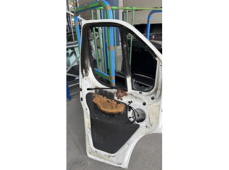 109690231-63f3257a-ea69-44c5-87af-7861afd44fa2-Piece-Porte-avant-gauche-FIAT-DUCATO-3-PHASE-1-d90e67bb43690aedce41d59f9aa779059a4a49561375a2009792ed4ff40662ed_m.jpg
