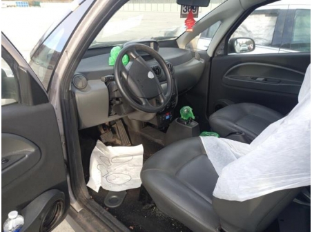 Vehicule-BLUECAR-BLUEUTILITY-2016-bfa95fe94dca5218cd0212a604189a5d19a2ed127ae2e9c7bc282381d9e094b8_mtn.jpg