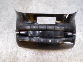 109696349-b3c53c45-73a9-4923-a8d3-080d788d3e0a-Piece-Commande-chauffage-PEUGEOT-9cddbfa867e2e6e3b954a2de441ea4089bd513b9b05f14d10c96e4241675d29e_m.JPG
