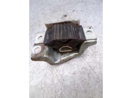 109729500-c2535cdb-0512-4b35-bf08-7a6522b61534-Piece-Support-moteur-droit-FIAT-e97250f71e907863516970f297935d65c8d37d90c816b6c74ccce20242b0d60a_m.JPG