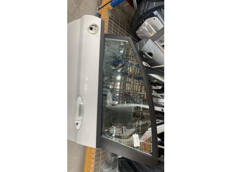 109750556-ea00e2a4-d65b-4937-acd8-be3a1893864c-Piece-Porte-avant-gauche-1806115-FORD-FIESTA-6-PHASE-1-f9edc1660336b9b4610a52b03eeb8caa80eaf98f48693befd4ea7402a00b616c_m.jpg