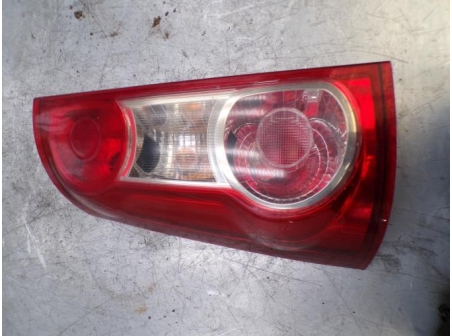 109879694-964bd257-5c96-41ea-8f19-1583b2d50743-Piece-Feu-arriere-principal-gauche-DACIA-702439e70820612d11974e298c36d9e2f653662b8cc4368d4971038f67251dd1_m.JPG