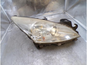 109881896-bd237774-da02-45e9-8a58-7c6207b34534-Piece-Optique-avant-principal-droit-PEUGEOT-5008-1-PHASE-1-16i-16V-c6cd50a77ce028be1556bfbec266f35fd1600b615f45f868dbe22aaab08731ad_m.JPG