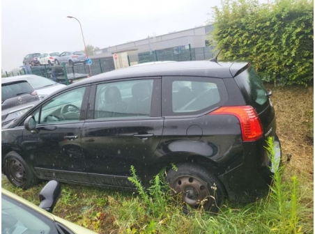 Vehicule-PEUGEOT-5008%201%20PHASE%201-2010-eecba9692b630e6e4dc7960643c72bdfcb62c9be14209386b5dd9d780a41a1e1_m.jpg