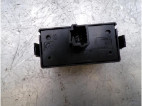 109888383-ac00426f-3594-4382-a8b2-4ea653177ec5-Piece-Bouton-de-warning-DACIA-decad587559963695184c48dcfbe685b5331ec4bbfba3345688b54a99fb80edc_m.JPG 2