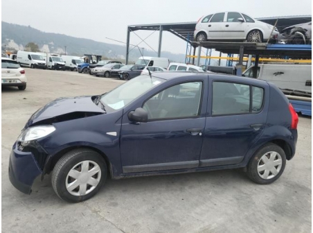 Vehicule-DACIA-SANDERO%201-2010-c8b6ff654199efc2be315ae2067bc5b09bcdf4997d1b40db0a6672aefbdff6f3_m.jpg