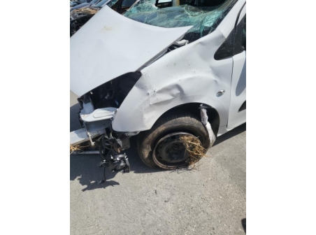 Vehicule-CITROEN-BERLINGO%202%20PHASE%203-2015-d91b5d35b19e3eaf1fd20fd1c7119f8fcca71b506f7b18dd5b4f4aab4c976f26_m.jpg