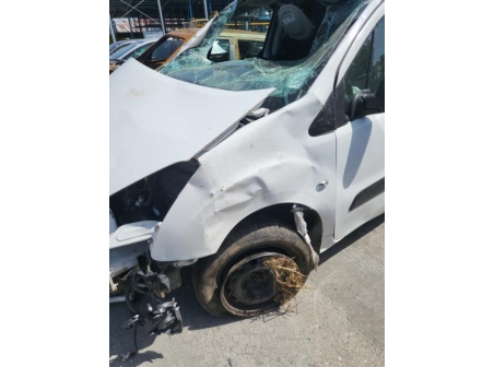 Vehicule-CITROEN-BERLINGO%202%20PHASE%203-2015-d7ffcbe86359b0c9b92c62e3be43eb4b18f8fddec3e4d17683e606b4235104b6_m.jpg