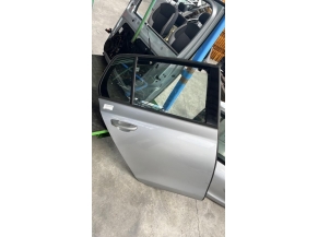 109590446-bf1b9c3a-24f1-4aff-b16e-39ebafa5a50d-Piece-Porte-arriere-droit-5K6833056K-VOLKSWAGEN-c016146a1594b70a91795066d474389d512632958e38a55355ad6d3d479ebac4_m.jpg