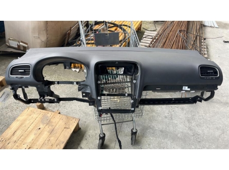 109591124-c38d2edc-2c05-414f-9efb-d62ea0009af7-Piece-Planche-de-bord-complete-5K1857001B81X-VOLKSWAGEN-75a52a7ea0a47b8a1b28ff52a2a25fb15aaddcaaa91530ccfc5c6cf905e44cee_m.jpg