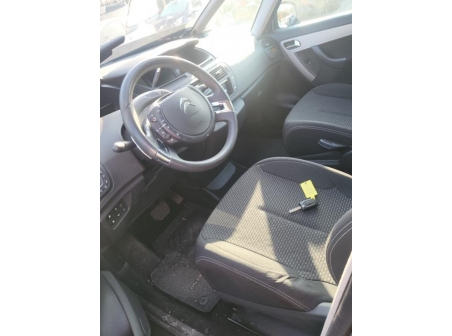Vehicule-CITROEN-C4%20PICASSO%201-2013-b3cad373993a195c0e51132319ba050f4109cde77ba57e784f537b53788e6a68_m.jpg