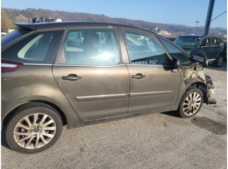 Vehicule-CITROEN-C4%20PICASSO%201-2013-9ddf1bc9e76b07af9469a5c3b36c7fb3a20b460c1f396d5fc8dd3a70896e1d8c_m.jpg