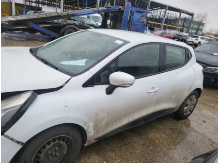 Vehicule-RENAULT-CLIO%204%20PHASE%201-2014-636abf6b136a23c1784951f2de95ae0694073f48b9943b78f0647786d7e971cc_m.jpg