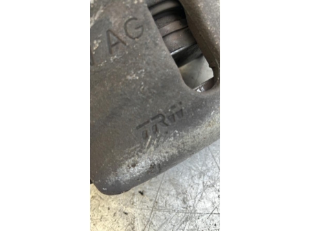108823604-77d7c1b7-28f1-4ced-b3d7-0b14ffbd9ea1-Piece-Etrier-avant-gauche-freinage-8V0615123-SEAT-LEON-3-PHASE-1-2965251a538276aaa2918ba2f11180d12c449719eaf88787b3ebf167d9692540_m.jpg
