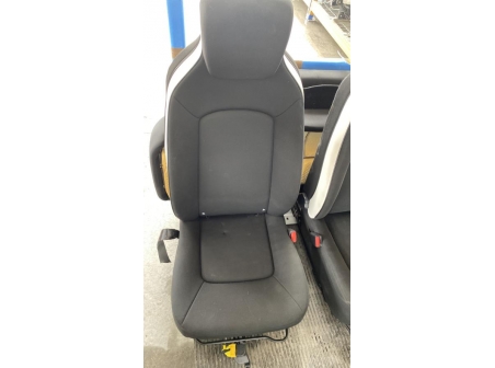 108825073-f152b46e-a3c3-46b9-b88c-678652392c2f-Piece-Interieur-complet-863015311R-RENAULT-ZOE-1-6767c0aea2557b58cfcd5fdf7c3d4bd83e1f73e4c0f4a2ee4544ad56afe08704_m.jpg