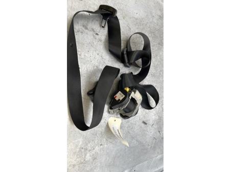 108817940-01ccdc3c-c2a0-4e92-972c-c45097fdde5e-Piece-Ceinture-avant-gauche-1698606785-MERCEDES-CLASSE-B-245-PHASE-1-d727e9e6eb7f8ab283b6a98ade49de49b77c15f547a9c8d222d235bdc4d698ef_m.jpg