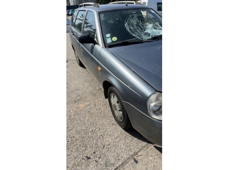 Vehicule-LADA-PRIORA%202171%20BREAK-2012-45f7fa67115e168ccef261d0c8817d8734df4b273c4f5349638827d831bce812_m.jpg