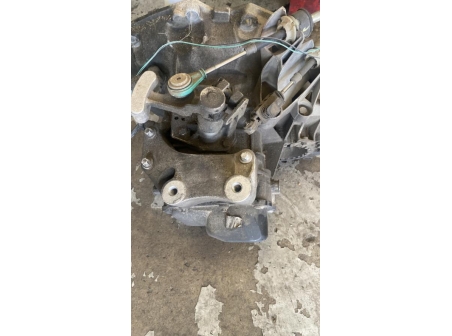 108453240-ca0d64da-4977-4b5e-b980-b00963236172-Piece-Boite-de-vitesses-24586217-OPEL-CORSA-E-a2efb463a8db9b926d9e693072afa190b6cad43aa156a867a6a775c24bc852cc_m.jpg