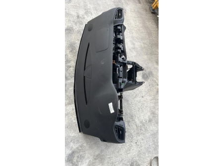 107941425-26ee36b8-27de-4a53-8778-d71fa52a66e1-Piece-Planche-de-bord-complete-00008247F6-CITROEN-C3-2-PHASE-2-ce2440edef866ec1090780fa167f8a34fa4e94d91c007dee3e5d47b523f6b652_m.jpg