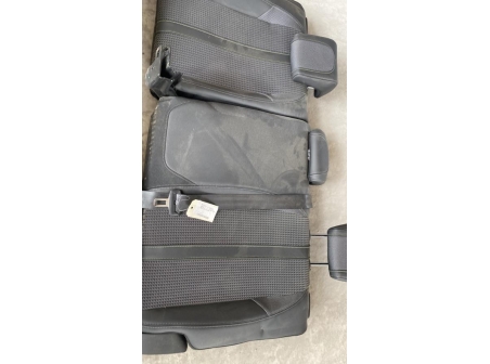 106322828-04ff4f62-e506-44e8-ac95-ab06fed89134-Piece-Banquette-arriere-PEUGEOT-2008-2-1dfcf435cf7425e806e882cb7e8755404ca1a8528b3344407b1df8ef26382744_m.jpg
