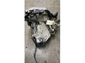 106133985-a80917b4-0173-46ad-a31c-5cbea2df836e-Piece-Boite-de-vitesses-7701723410-RENAULT-TWINGO-2-PHASE-1-6e89dbb4095ce57fe846b1cca081b286f34f0f69d8cd216335d3515e2e9b03f5_m.jpg 2