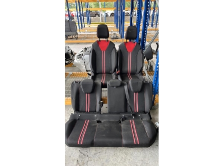 106137253-1773bf75-e790-4096-b8ef-8b85a051f566-Piece-Interieur-complet-OPEL-CORSA-F-331176422bf0e0b2b6cf8a0c44b653e9e727427262404f7d163ad98ac5ea9971_m.jpg