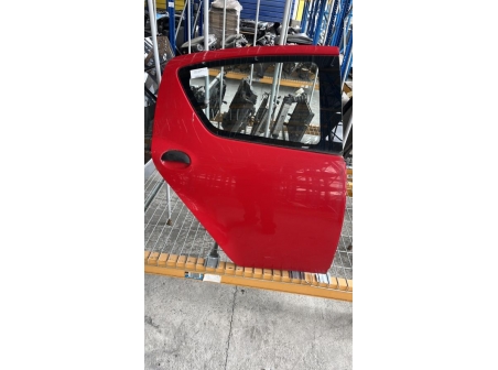 106138993-4e702410-fb8c-4722-80df-9188958b9b88-Piece-Porte-arriere-droit-670030H010-TOYOTA-AYGO-1-PHASE-2-3d1d967e365dc8dab77081ce4b146633f724467aeba125d77a14688fdb22e431_m.jpg