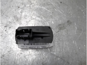 106124844-77689d59-2fce-4fc6-b1c9-e1979837b521-Piece-106124844-Leve-vitre-electrique-avant-gauche-39161989-OPEL-CORSA-D-PHASE-2-13-CDTI-16V-TURBO-6ab2f91cbd636e15dad345ce828fa9c789aaf737bee124ec620f9ad6e8fd7abd_m.jpg 2