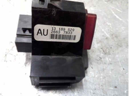 106124845-11a0cedb-b648-4b39-9651-4eb8ce8e6d4d-Piece-106124845-Bouton-de-warning-OPEL-CORSA-D-PHASE-2-13-CDTI-16V-TURBO-cbb44636ebf83960da6749d1bc7a1c2d306813765fcff19974c18a354afb4cc4_m.jpg