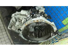 106125614-59e9397f-22ed-4b2b-addd-198fe246b27b-Piece-Boite-de-vitesses-7701477811-RENAULT-LAGUNA-3-PHASE-2-7763c3d0df4c918b5b1c128e399e364d12d2b19d76d3f01eb2584218ea2b2f1a_m.jpg 2