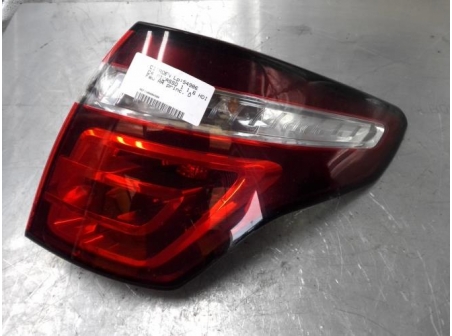 106084580-badbdf7f-d3d1-4f37-83bc-897bd5ce2e94-Piece-106084580-Feu-arriere-principal-droit-00006351LQ-CITROEN-C4-PICASSO-1-16-HDI-8V-TURBO-d9f44d9847c5115d6f918673e7f72f25896ee6ce2d761a247731539c2c856a69_m.jpg