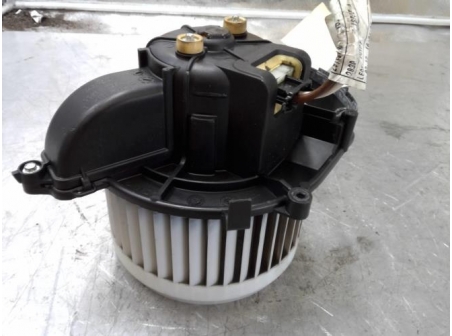106084584-674d6954-fc95-4165-8e2e-453a39a8ccc8-Piece-106084584-Ventilateur-chauffage-00006441CG-CITROEN-C4-PICASSO-1-16-HDI-8V-TURBO-a988aed4040543622951242bf1e6e11efdbbad8ce6cd0312e155f9859762b57a_m.jpg