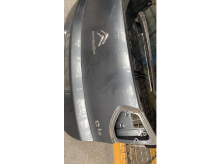 106084614-903b76d9-7d42-46d5-ac1e-74445ed81f1d-Hayon-arriere-00008701W7-CITROEN-C4-PICASSO-1-2b6144cfb8c597f782dd68088f113dfd297228f122d45bcbc4941d29abda56fe_m.jpg