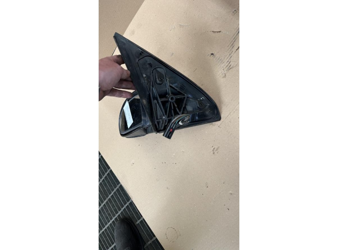105666275-75f2298e-202f-4b35-aee2-990b6cb925ff-Piece-Retroviseur-gauche-1347112-FORD-FOCUS-1-43b31c672b55e99cc4f19315ee42fb94a21c74a88234020da03abc9ba43c4572_m.jpg 105666275-75f2298e-202f-4b35-aee2-990b6cb925ff-Piece-Retroviseur-gauche-1347112-FORD-FOCUS-1-43b31c672b55e99cc4f19315ee42fb94a21c74a88234020da03abc9ba43c4572_m.jpg